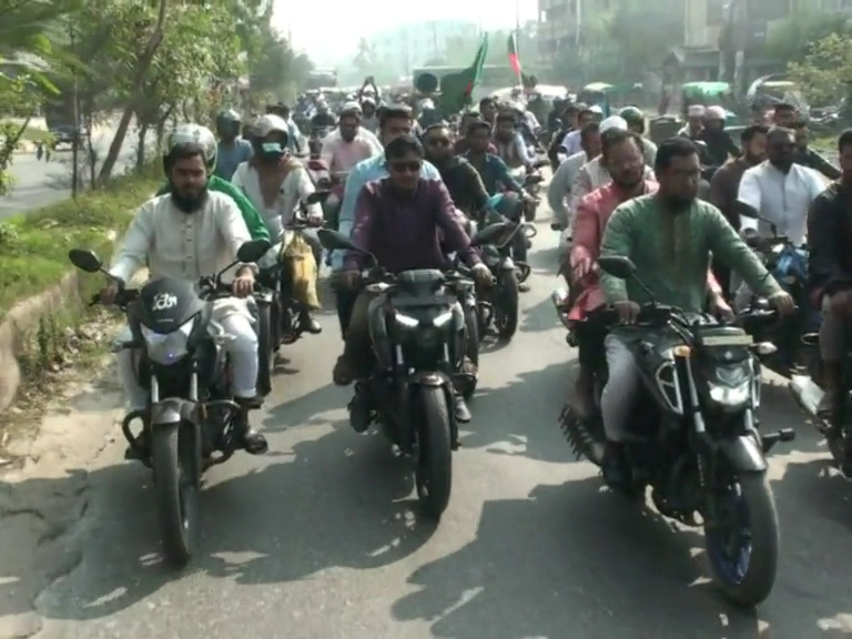 নাটোরে আ. লীগের মিছিল, আটক ৯;  বিএনপি-জামায়াতের লকডাউন বিরোধী শোডাউন