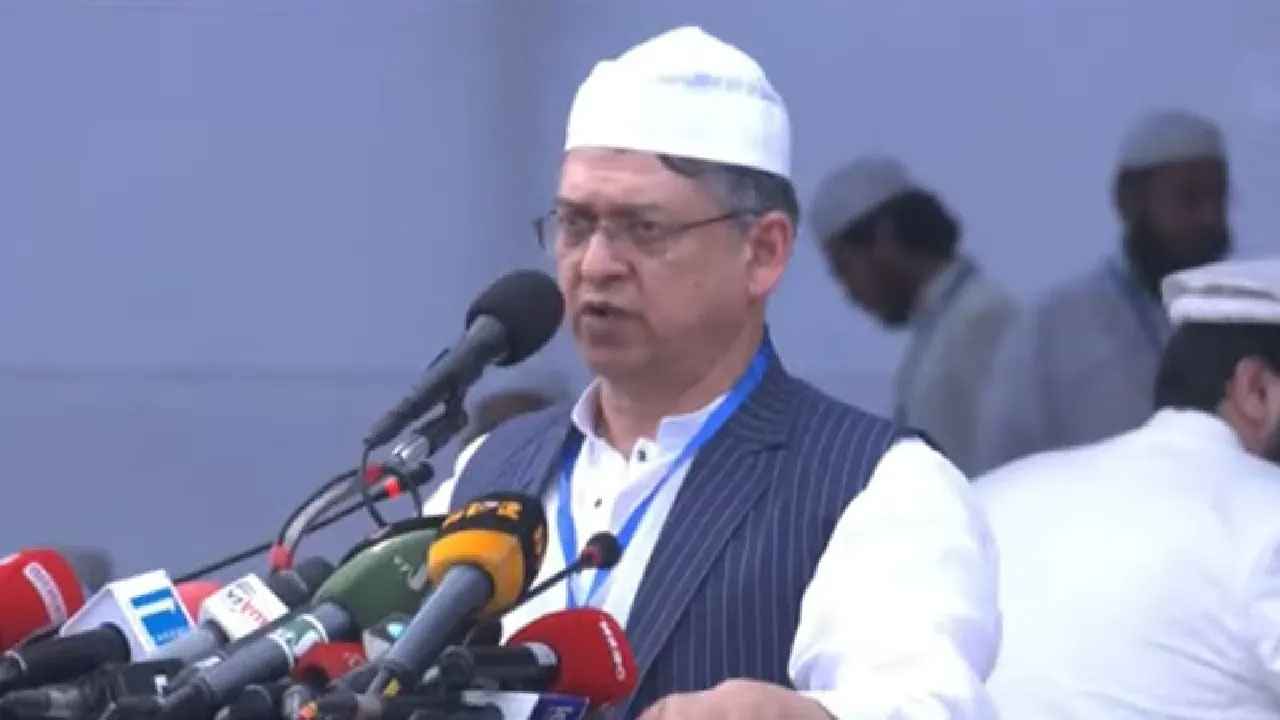 ক্ষমতায় গেলে সংবিধানে আল্লাহর প্রতি আস্থা পুনর্বহাল করবে বিএনপি: সালাউদ্দিন আহমেদ