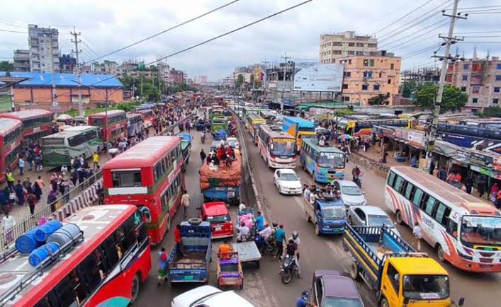 নিষিদ্ধ আওয়ামী লীগের ডাকা লকডাউনে সোমবার সব ধরনের গাড়ি চলবে