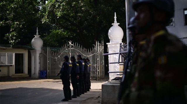 হাসিনার রায় আগামীকাল: নাশকতার শঙ্কা জনমনে, সতর্ক আইনশৃঙ্খলা বাহিনী