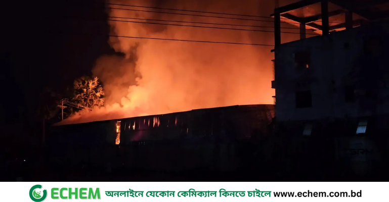 গাজীপুরে ঝুট গুদামে ভয়াবহ আগুন