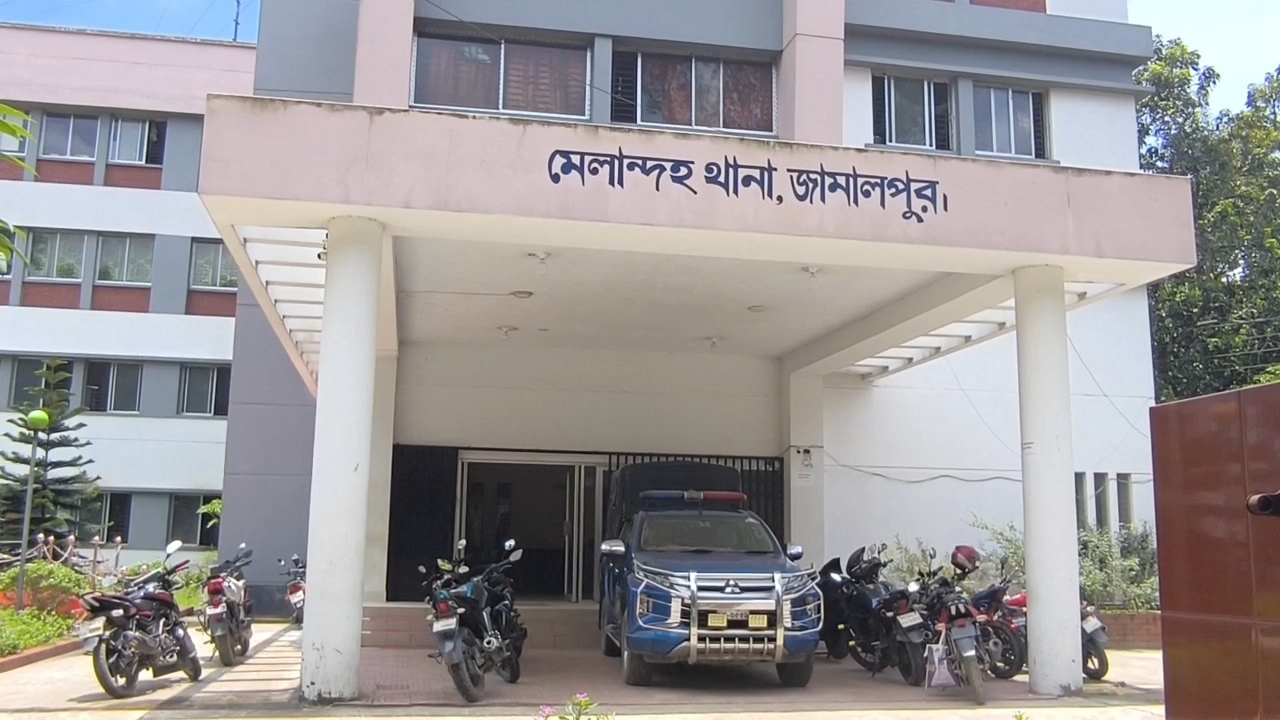 মেলান্দহে গ্রীন বায়োটেকনোলজি কারখানায় গুলি, ককটেল বিস্ফোরণ ও হামলা; আটক ৫