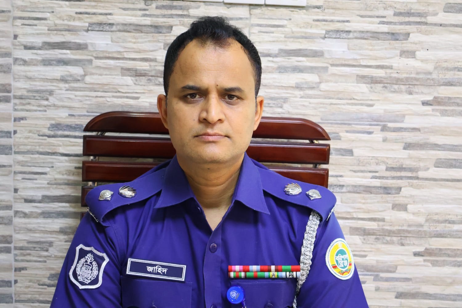 পাবনার নতুন এসপি মো. আনোয়ার জাহিদ