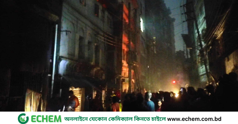 মোহাম্মদপুরের পর এবার চকবাজারে আগুন, নিয়ন্ত্রণে ৭ ইউনিট