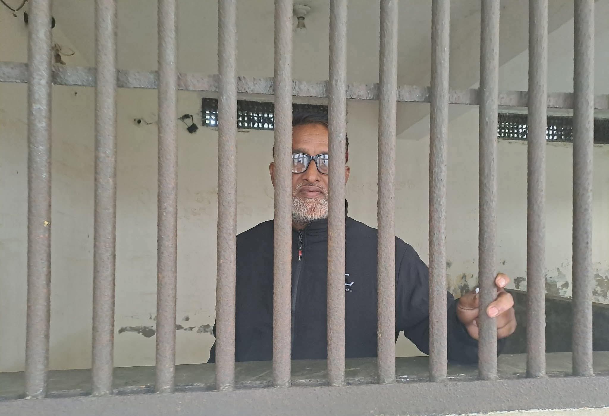 ফরিদপুরে সাবেক যুবলীগ নেতাসহ ৪৮ ঘন্টায় ৫৮ জন আটক