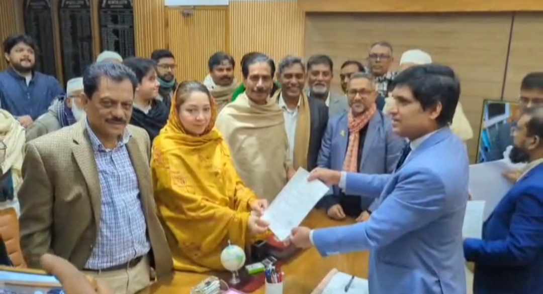 ফরিদপুর সদর আসনে বিএনপি প্রার্থীর মনোনয়ন পত্র জমা