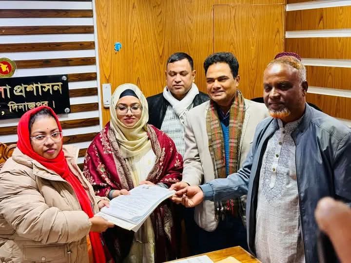 দিনাজপুর-৬ আসনে বিএনপির প্রার্থী এজেডএম জাহিদের মনোনয়ন দাখিল