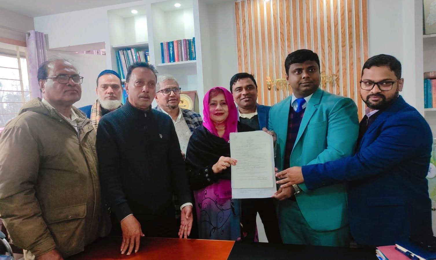 ঝালকাঠি-২ আসনে মনোনয়নপত্র দাখিল করলেন ইলেন ভুট্টো