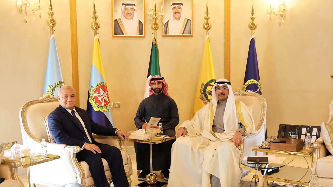 কুয়েতের প্রতিরক্ষা মন্ত্রীর সঙ্গে সামরিক সহযোগিতা নিয়ে আলোচনা