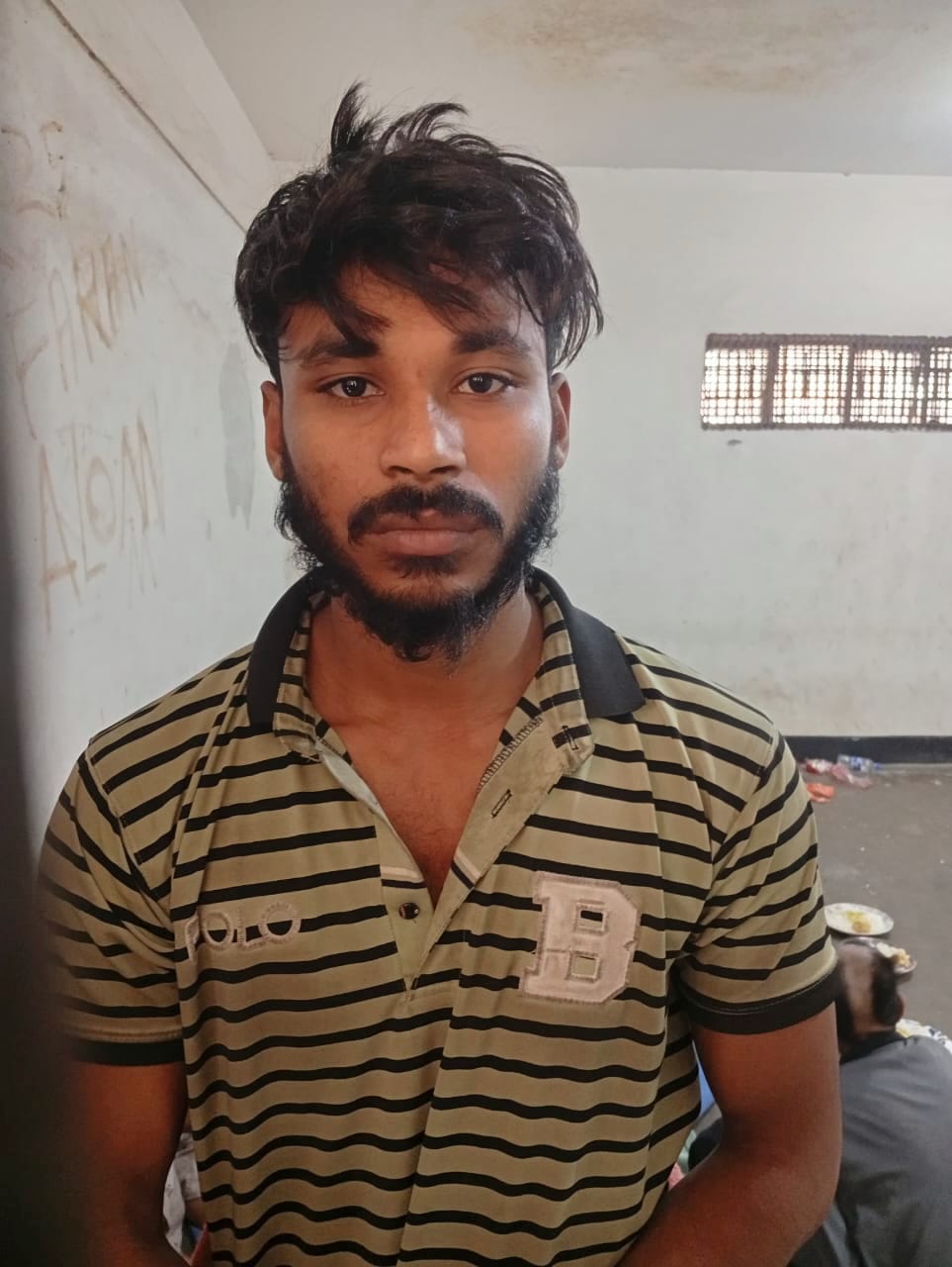 ফরিদপুরে মোটরসাইকেল চুরি করতে গিয়ে ধরা পড়লেন হত্যা মামলার আসামি