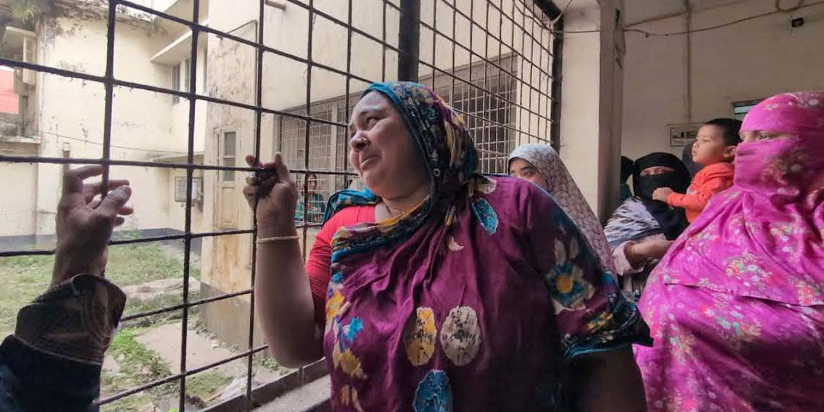 নরসিংদীতে রায়পুরায় দুই গ্রুপের সংঘর্ষ, গুলিতে কিশোর নিহত