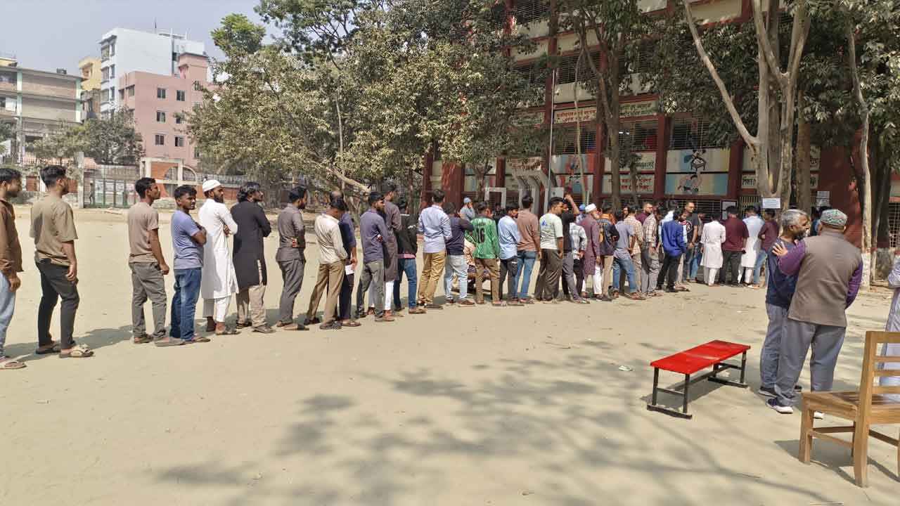 বিচ্ছিন্ন ঘটনায় সারাদেশে ভোটগ্রহণ শেষ