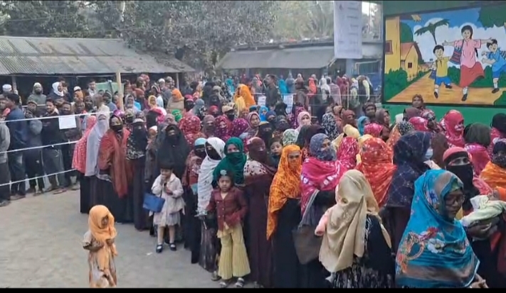 অপ্রীতিকর ঘটনা ছাড়াই সাতক্ষীরায় চারটি আসনে ভোট গ্রহণ শেষ হয়েছে