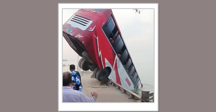 ৪০ জনের মতো মরদেহ পানির নিচে রয়েছে বলে ধারণা ফায়ার সার্ভিসের