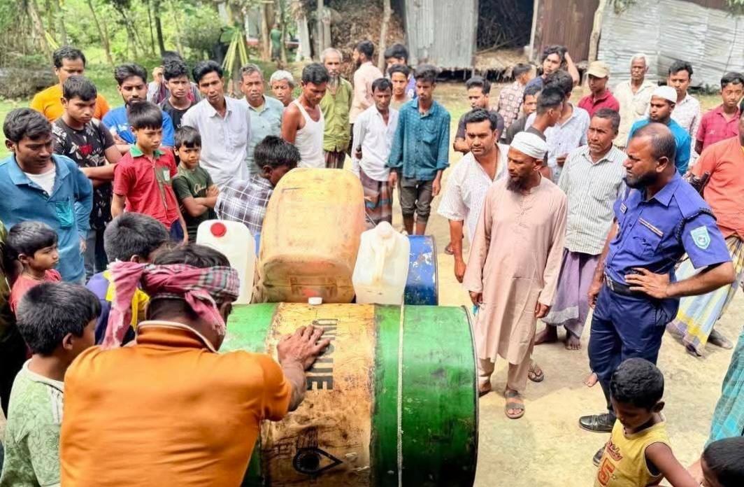 দিনাজপুরে ৩৮০ লিটার জ্বালালি তেল জব্দ, একজনের জেল-জরিমানা
