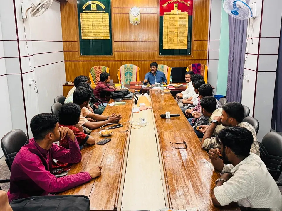 ইবির সাংবাদিকদের সাথে নওগাঁ বিশ্ববিদ্যালয় ভিসির সৌজন্য সাক্ষাৎ