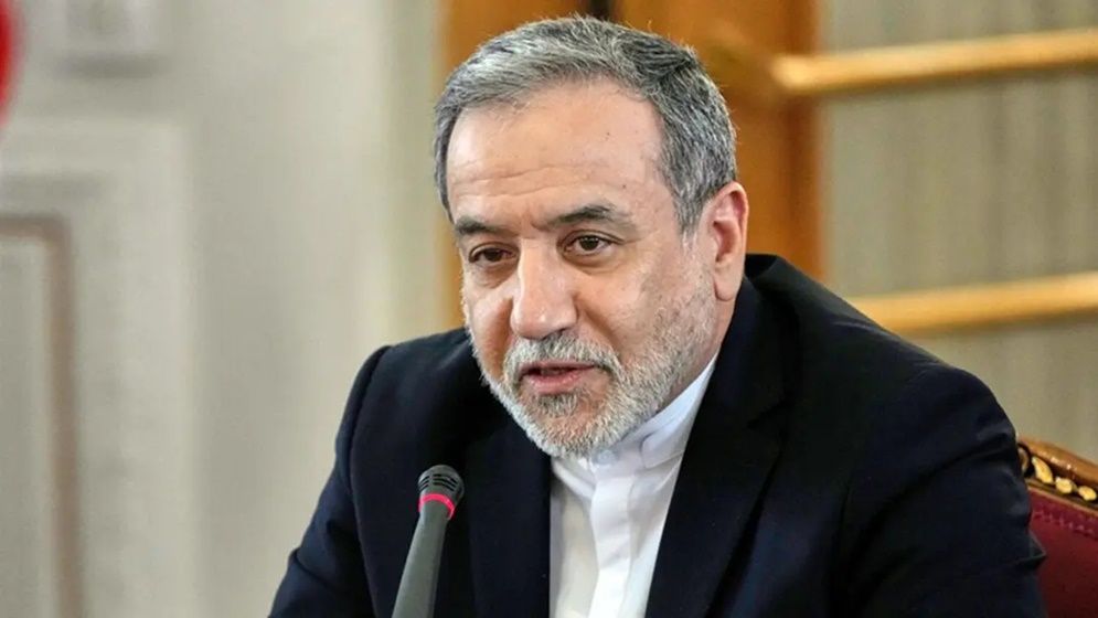 যে শর্তে হরমুজ প্রণালি খুলে দিল ইরান