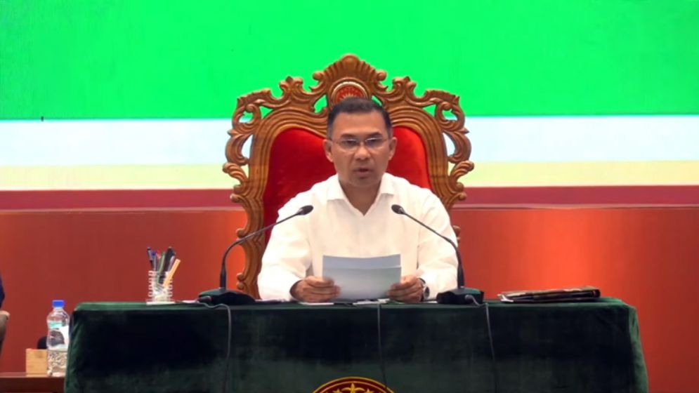 সশস্ত্র বাহিনী কোনো ব্যক্তি, দল বা পরিবারের সম্পদ নয়: প্রধানমন্ত্রী