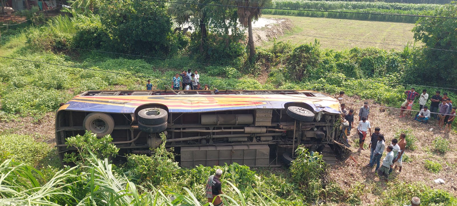ভাঙ্গায় বাস-পিক মুখোমুখি সংঘর্ষে ২ তরমুজ ব্যবসায়ী নিহত, আহত ৩০