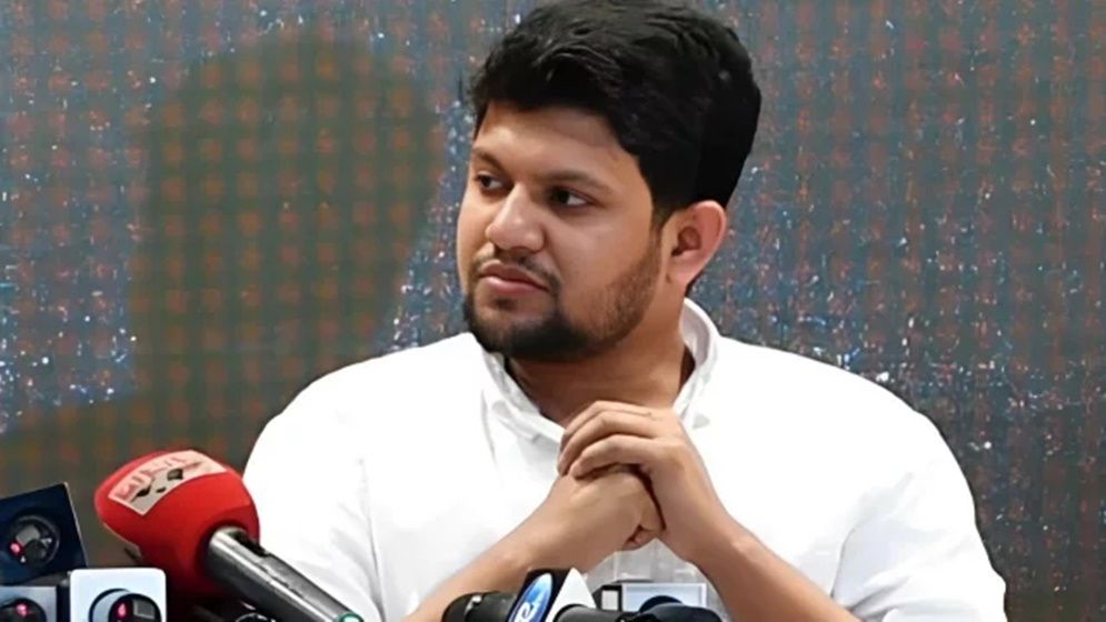 জনগণের সঙ্গে কী ধোঁকাবাজি চলছে, প্রশ্ন মাহফুজ আলমের