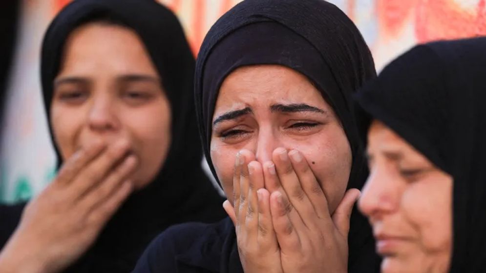 গাজায় ইসরাইলের হামলায় ১২ ফিলিস্তিনি নিহত