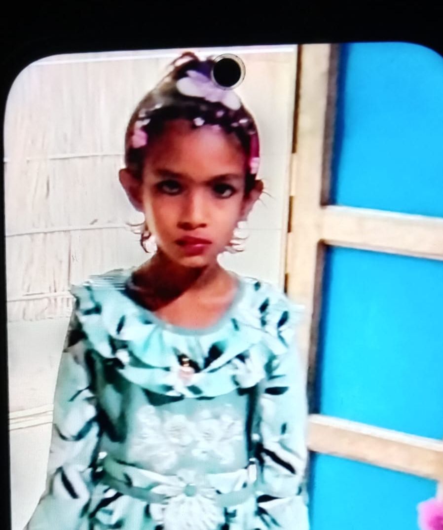 ফরিদপুরের বোয়ালমারীতে দ্বিতীয় শ্রেণীর ছাত্রী গলায় ফাঁস দিয়ে আত্মহত্যা