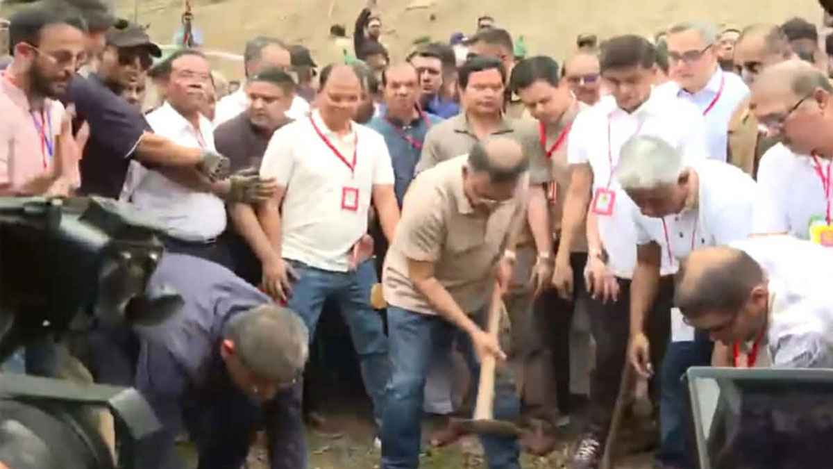 বাবার কাটা খাল পুনঃখনন উদ্বোধন করলেন প্রধানমন্ত্রী তারেক রহমান