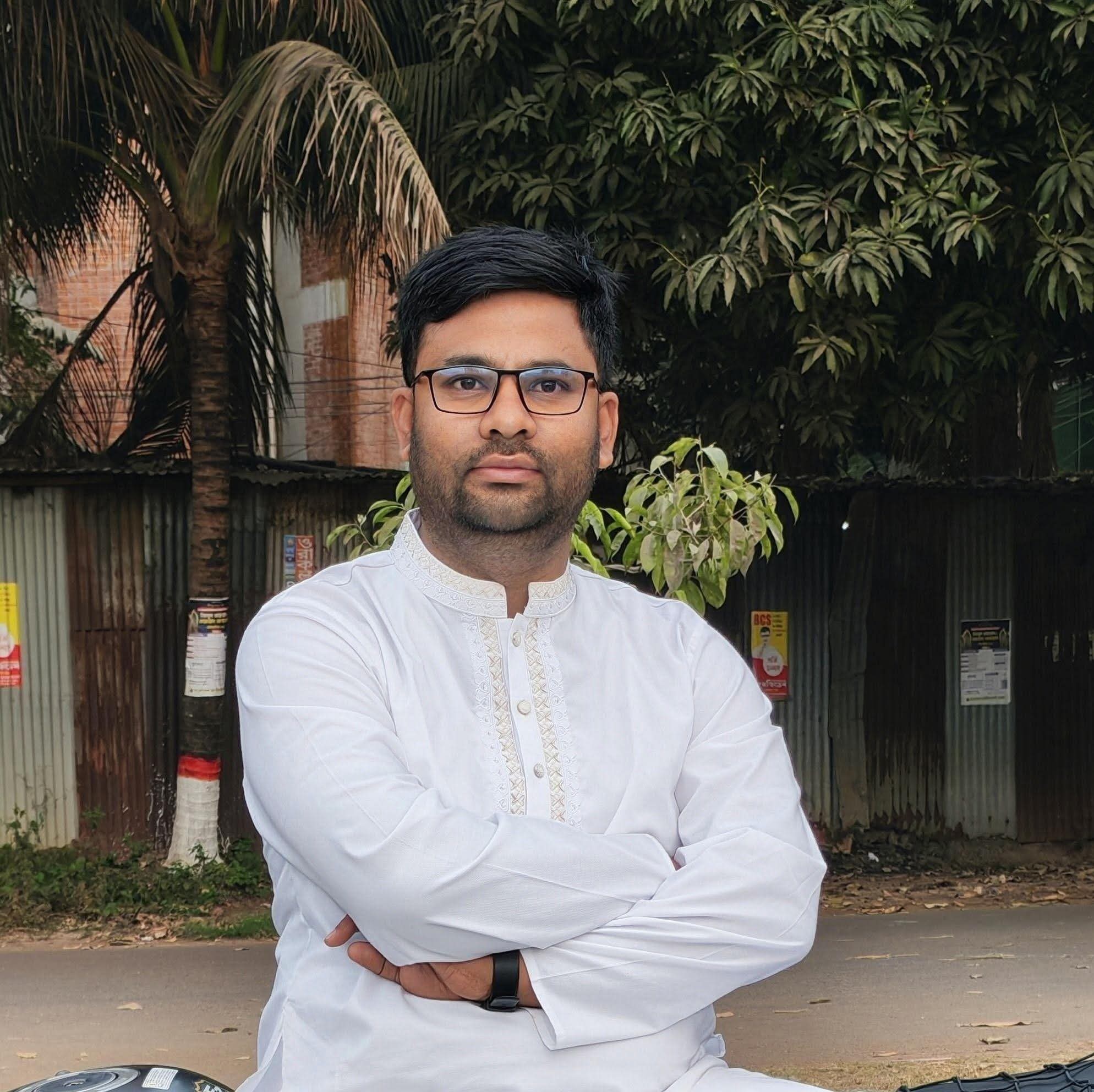 শেকৃবিতে ভর্তির সুযোগ পাওয়া  এক অসচ্ছল শিক্ষার্থীর পাশে ছাত্রদল নেতা সামাদ