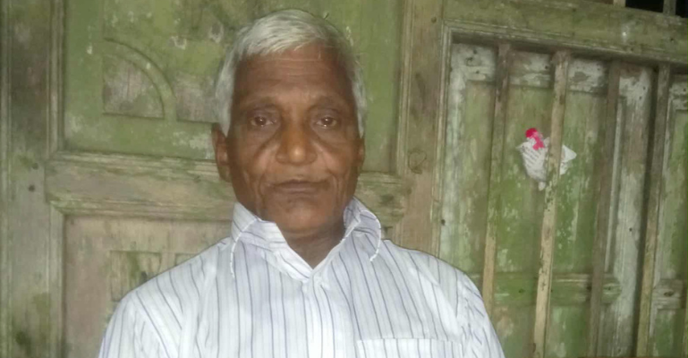 বিদ্যাপীঠের ঘণ্টা থেমেছে যাঁর হাতে, সেই ‘দুঃখীরাম’ আজ লড়ছেন মৃত্যুর সঙ্গে!
