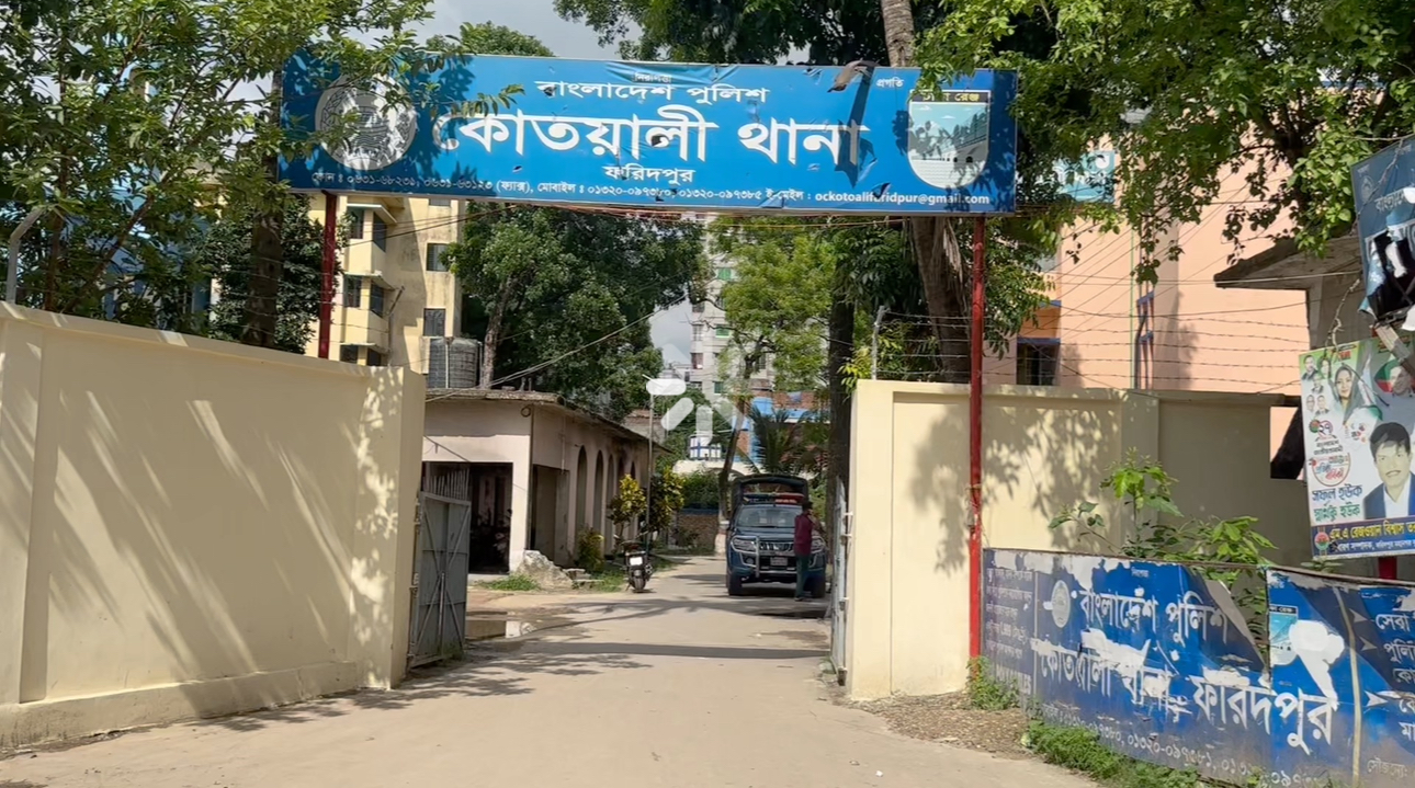 ফরিদপুরে বিয়ে ও চাকরির প্রলোভনে তরুণীকে পতিতাপল্লীতে বিক্রির সময় তিনজন আটক