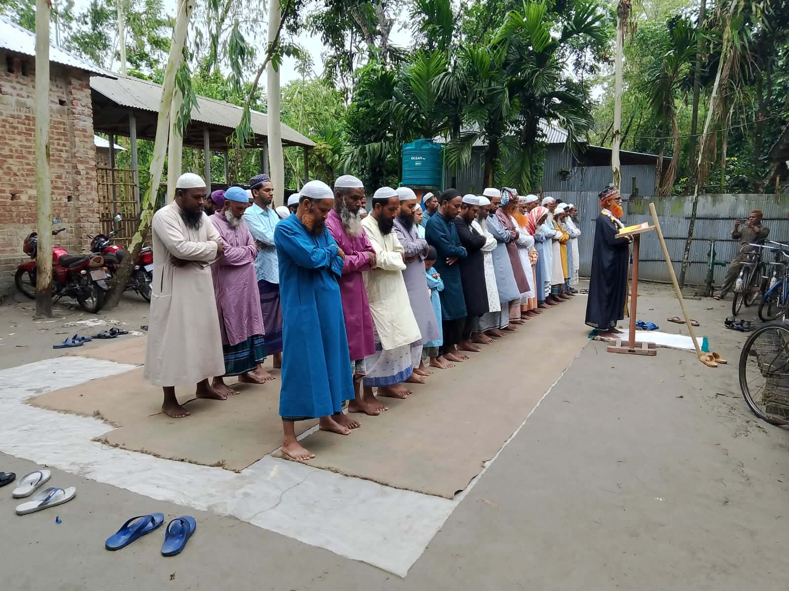 কুড়িগ্রামে সৌদি আরবের সঙ্গে মিল রেখে ৬ গ্রামে ঈদ পালন