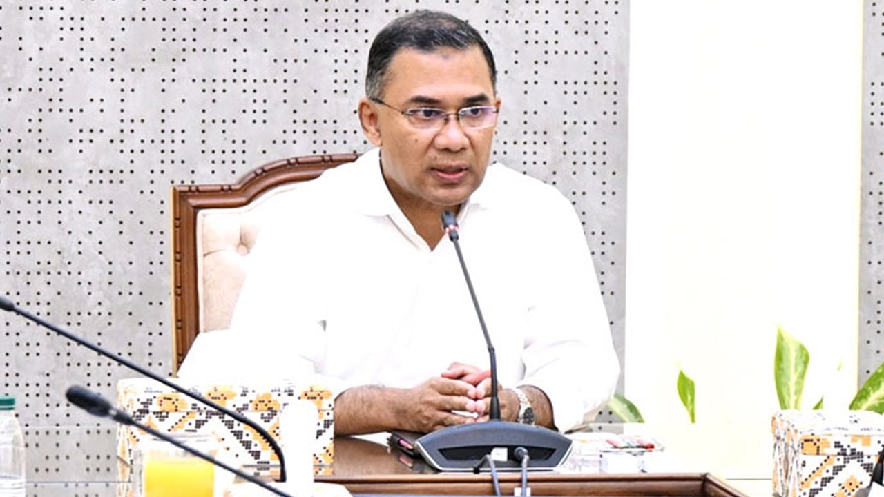 মশক নিধন শিখতে ফ্লোরিডা নয়, ডোবার পাশে দাঁড়াতে বললেন প্রধানমন্ত্রী